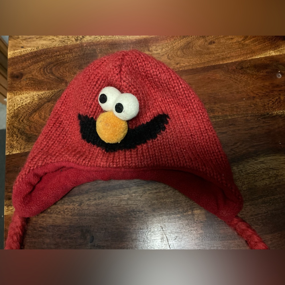 Delux hand made wool hat - Kids red Elmo hat - in great like new condition